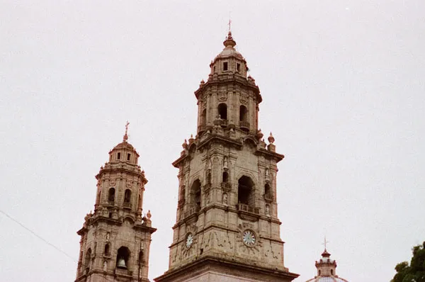 y me tomó de la mano, la hubiera seguido hasta los fines del mundo